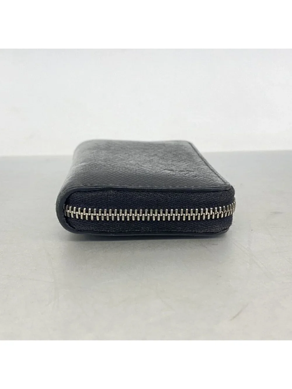 Louis Vuitton Coin Purse Taiga Zippy Ardoise